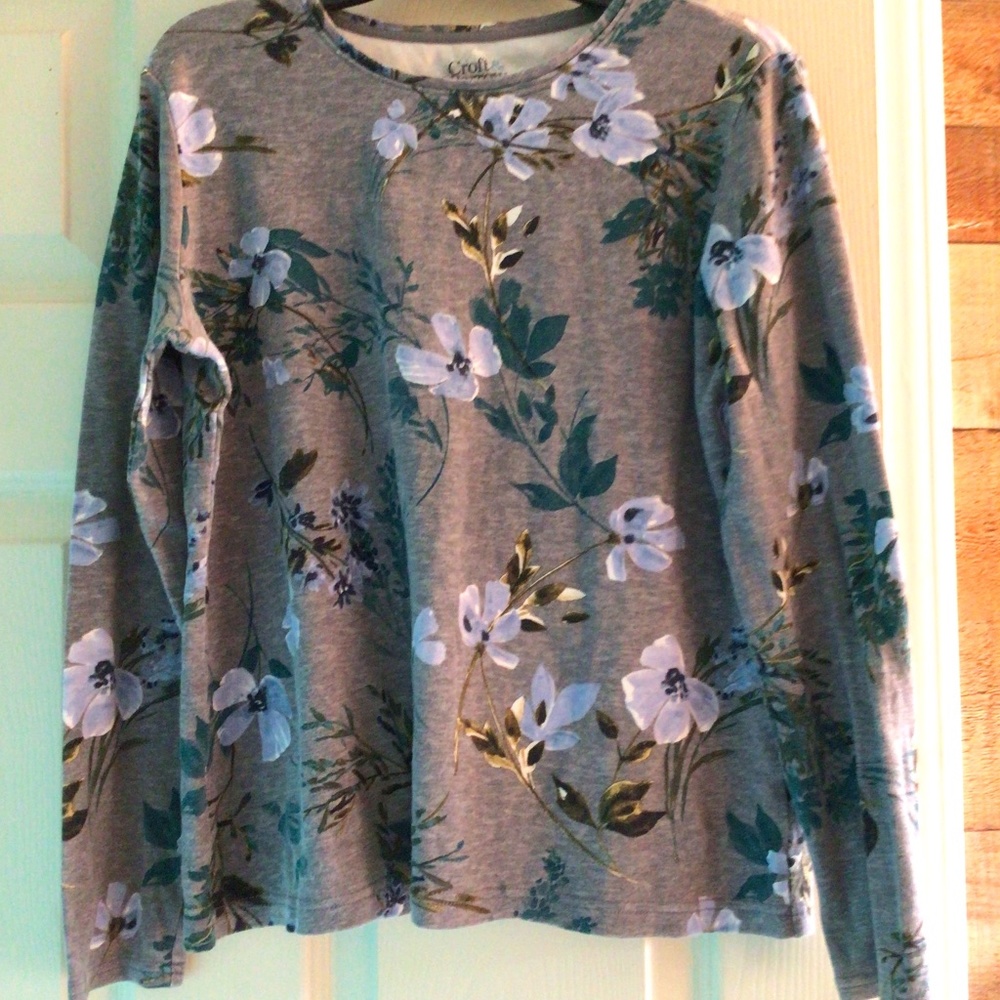 Grey long sleeve top, size small